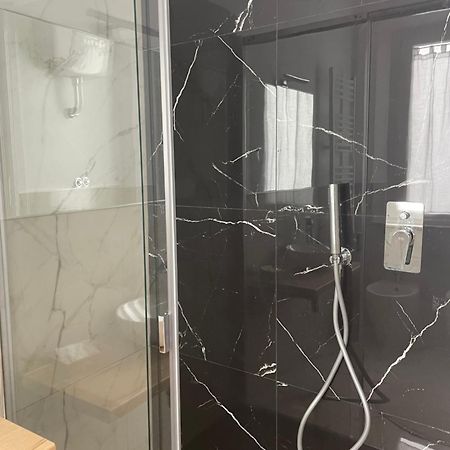 Camera I Pini بيزا المظهر الخارجي الصورة